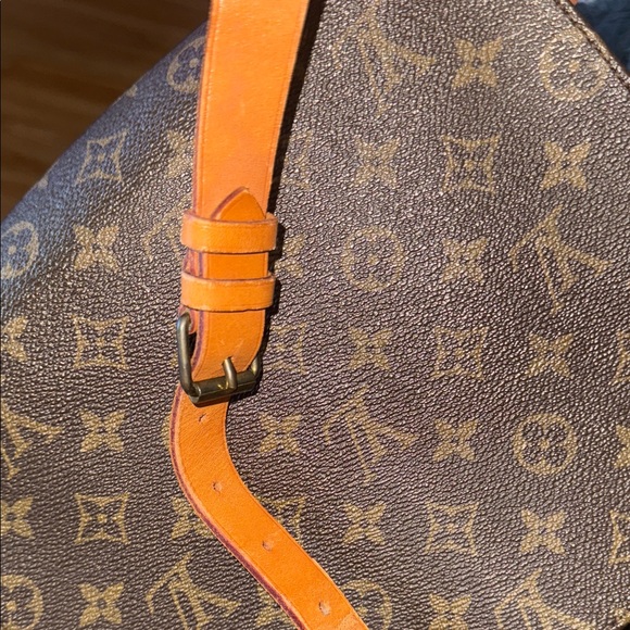 Louis Vuitton Monogram Cartouchiere PM or GM crossbody bag - Picture 10 of 14